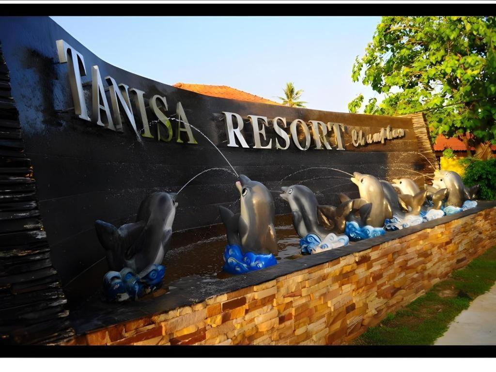 Tanisa Resort Chumphon Bagian luar foto