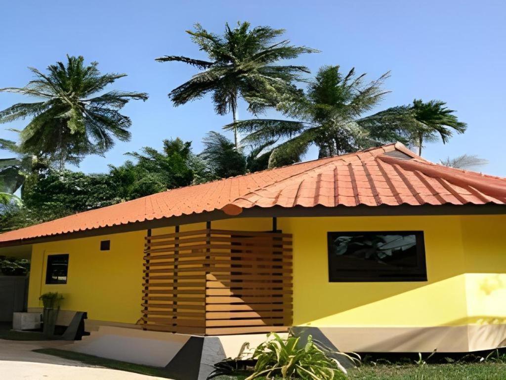 Tanisa Resort Chumphon Bagian luar foto