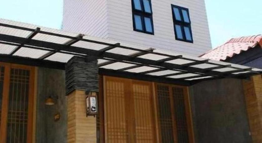Tanisa Resort Chumphon Bagian luar foto