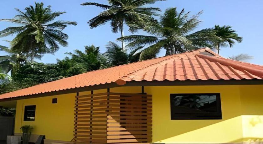 Tanisa Resort Chumphon Bagian luar foto