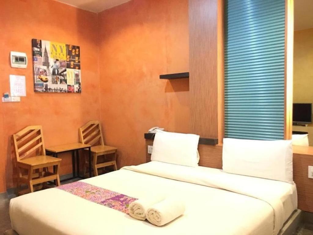 Tanisa Resort Chumphon Bagian luar foto