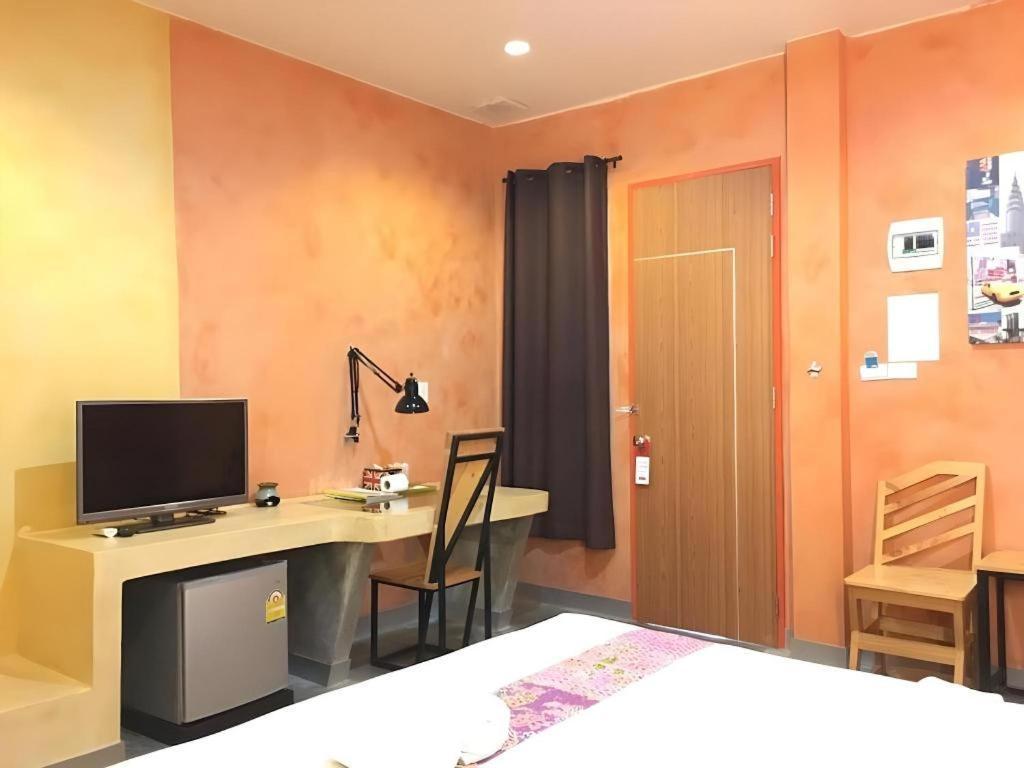 Tanisa Resort Chumphon Bagian luar foto