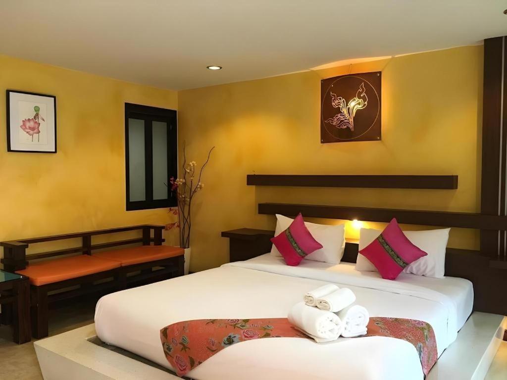 Tanisa Resort Chumphon Bagian luar foto